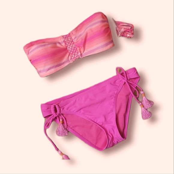 Arizona Jean Company Other - NWOT Arizona Ombre & Tassel Bikini Set